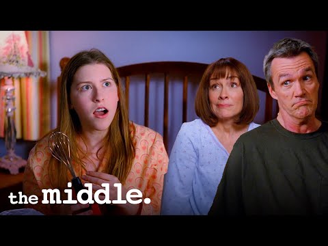 Everyone Forgets Sue’s Birthday | The Middle