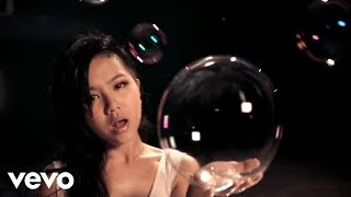 G.E.M. - 泡沫