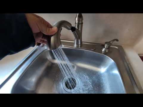 Moen Medina Spot Resist Stainless One Handle Pull Out Kitchen Faucet Review