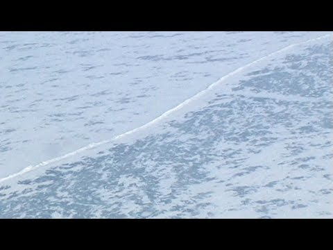 Flight from Resolute Bay to Cambridge Bay - Nanoq 2007 expedition