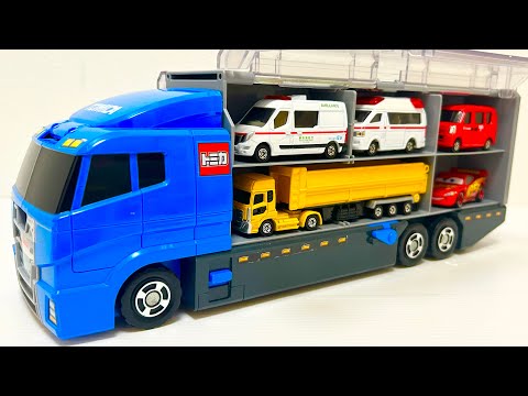 トミカのミニカーを開封して青いコンボイに収納☆Tomica opening and put in Blue Okatazuke convoy！