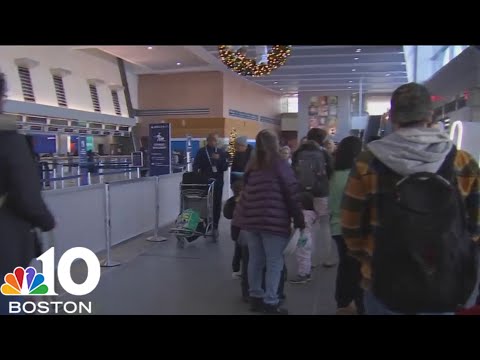 Boston's holiday travel rush in full swing — what it's like at Logan, South Station