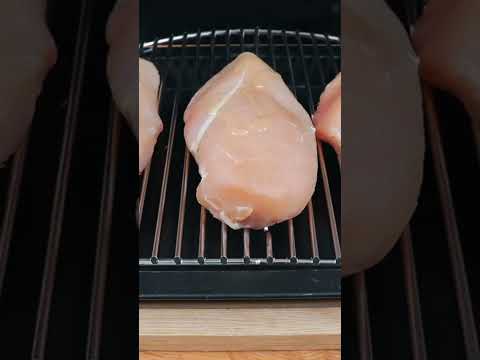 EASY Juicy Grilled Chicken Breasts on the BBQ #shorts