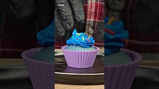 Pete's Whisker-Lickin' Good Bodacious Blue Cupcakes!🤤 #shorts #petethecat #cupcake #baking