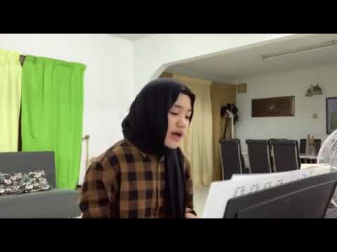 《Waktu yang Salah》 covered by Fatimah Noryyah