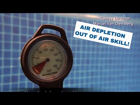 Air Depletion and Signal Out of Air Skill • PADI Open Water Diver Course Scuba Diving Tips