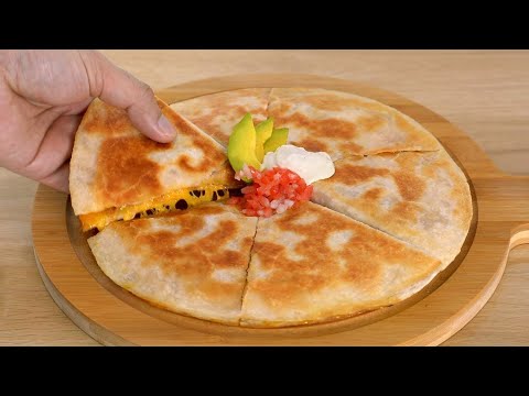 Cheesy Chicken Quesadillas | Easy Recipe