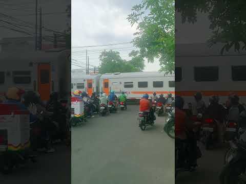 #keretaapi #kai #keretaapiindonesia #train #trains #shortvideo #shorts #short