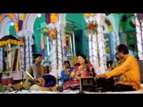 PADAVALI KIRTAN by Trisha Bose at Shantipur Raas yatra