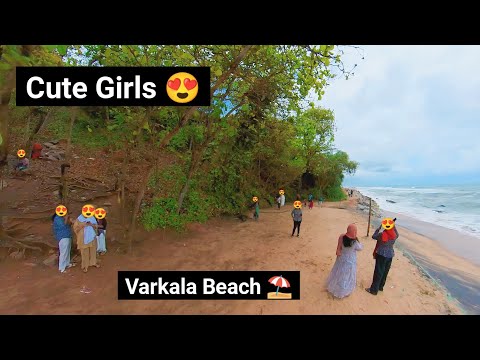 Cute Girls 😍 | Varkala Beach ⛱️| in Kerala| Fun with friends 😂 @Nandhurider9274 #trending #tamil