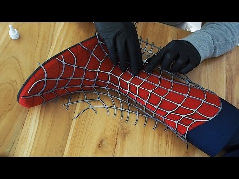 Making the SPIDER-MAN Boot - Gluing of Webs