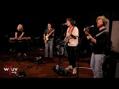 The Heavy Heavy - "Happiness" (Live at WFUV)