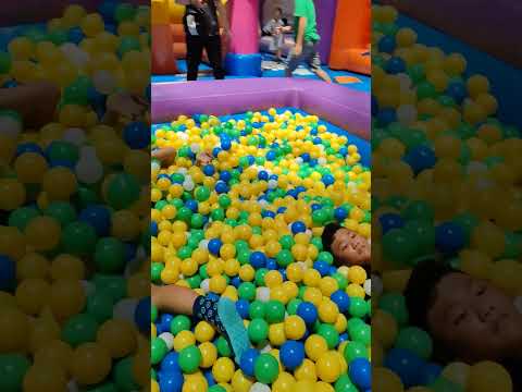 Mr happy fun slide #slide #funslide #viralvideo #viralshorts #shortvideo #shorts #ytshorts #ytshort