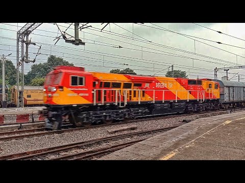 [ INDIAN RAILWAYS ] Red Bull Wdg4g Horn Honking and Chugging Speed Crossing#uniquetrainengines#train