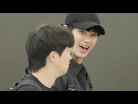 Funny Kim Soo Hyun || Kim So Hyun at Hong Kong airport to Seoul after Fan Meeting