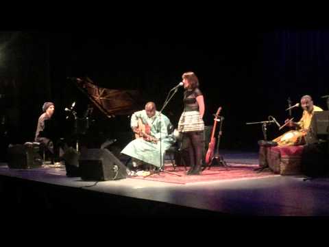 Julia Easterlin jams w/ Touré-Raichel Collective - NYC - Nov 18, 2014