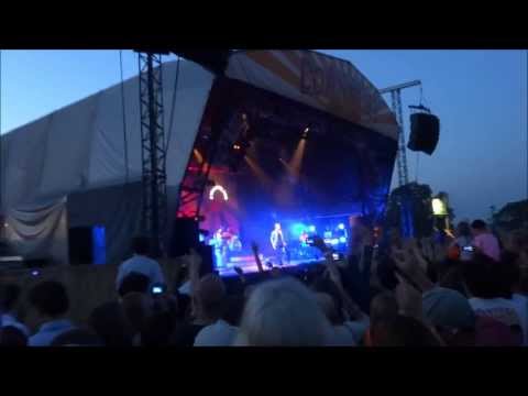 Everybody's Changing - Keane (Cornbury Festival)