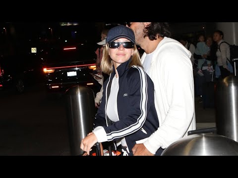 Sydney Sweeney & Jonathan Davino share PDA in Los Angeles