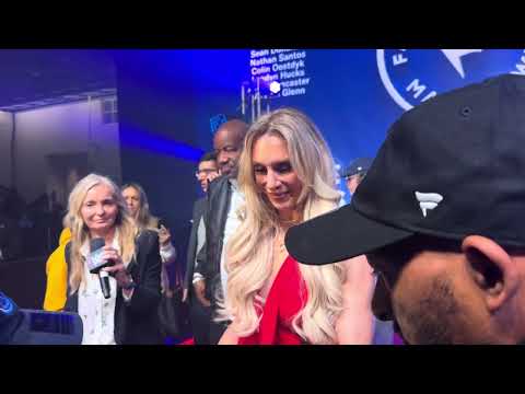 Charlotte Flair and Rey Mysterio Sign Autographs at WWE WORLD Fanatics Make-A-Wish experience