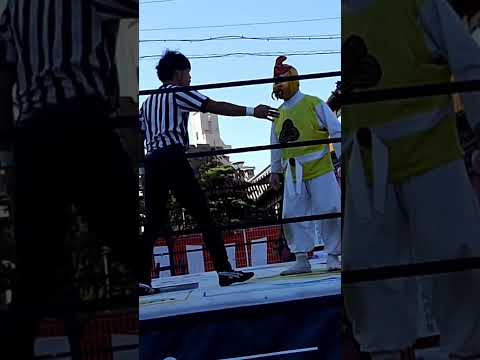 【大阪プロレス】えべっさんに突っ込むレフェリー