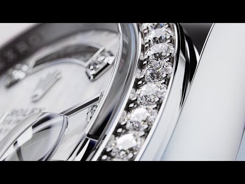 Sparkling craftmanship – The Day-Date diamond-set bezel