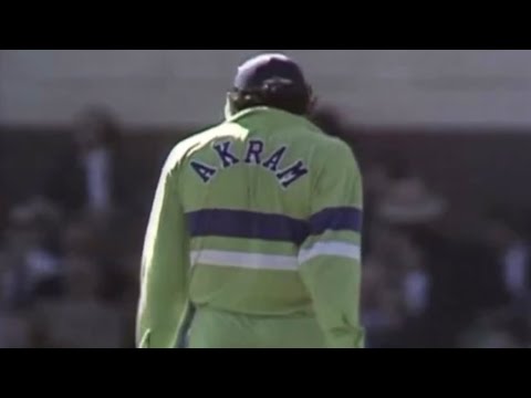 Wasim Akram Highest Score in ODI AMAZING 86 vs Australia 1990