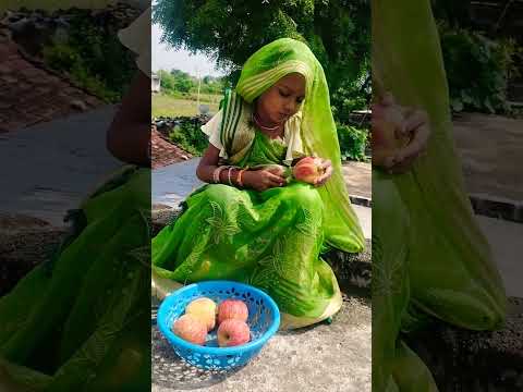 👉😋😝छोटी बहु 🍎ऐप्पल...#chhoti bahu#balika vadhu#saas Bahu ki nok jhok#funny#video#viral#ऐप्पल