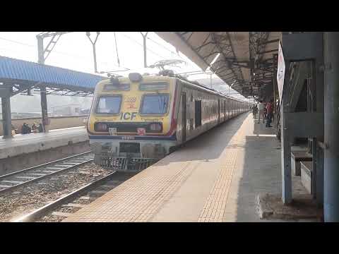 AC local train Mumbai arriving in the railway station video | ac train video in the railway station