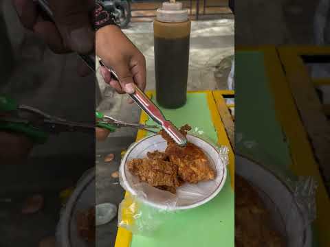 The most delicious Street Fried Chicken with Chili Sauce | Best of Cebu Street Food