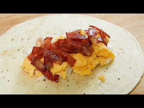 Bacon Eggs burrito :: Breakfast Burrito Recipe