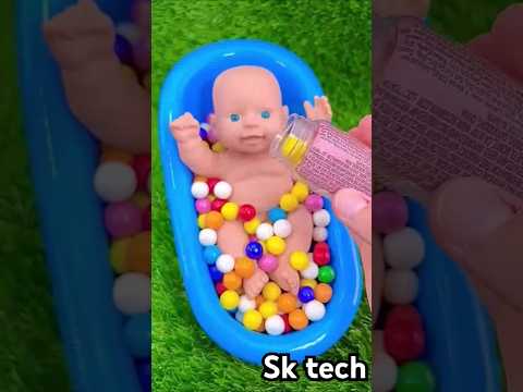 ASMR_Gum_Balls_in_Blue_Tub #satisfying #shorts_ #boardgame #marbleruntoy