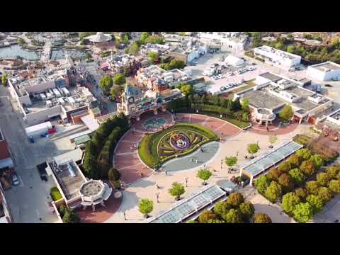 空拍 | 從上海迪士尼小鎮星願公園起飛一路俯瞰米奇大街，奇想花園和奇幻童話城堡 #djiMini2