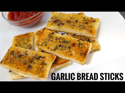 10- Minute GARLIC BREADSTICKS on TAWA | [NO OVEN RECIPE ] | Salty Bite |