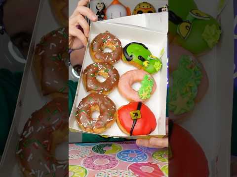 Trying The Grinch Collection Krispy Kreme Donuts! 🎄🍩 #krispykreme #thegrinch