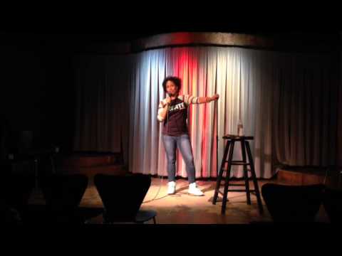 Eljae Brown performs @ The Fanatic salon