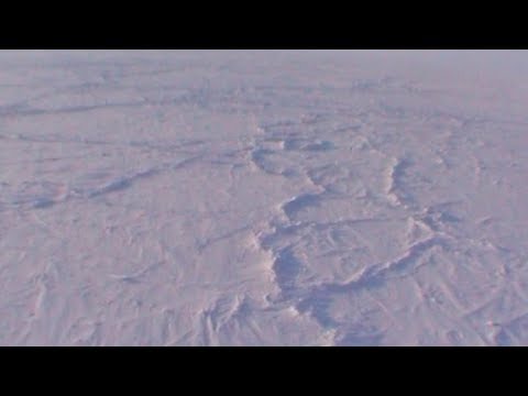 Helicopter flight to the departure point - Geographic North Pole 2002 expedition