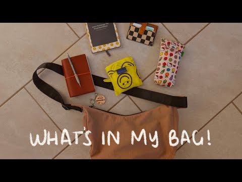 WHAT'S IN MY BAG: SLOW LIVING FALL EDITION ☕