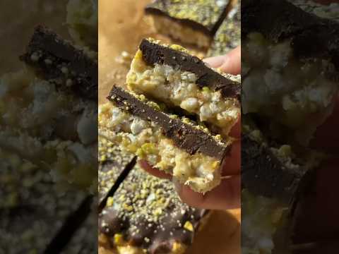 the best no-bake dessert: pistachio date crunch bars