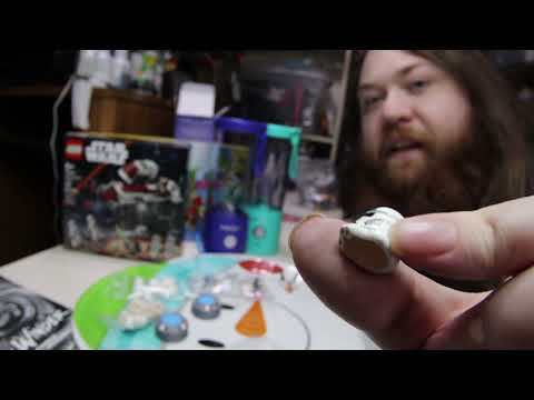 "Fixing the CT helmet holes problem with Lego Empire & mysteries for 25years of Lego ST!"Der Unboxes