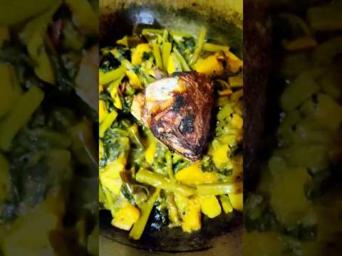 ilish mach er matha diye ki banalam?😯#ilishmach #machermatha #ilishfish #bangla #cookingshorts #fyy