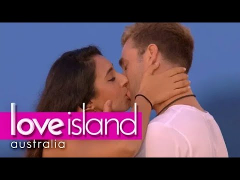 'Dare you to give Josh a better kiss' | Love Island Australia (2018) HD