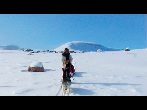 Descent to the Stewart Valley - Sam Ford Fiord 2010 expedition