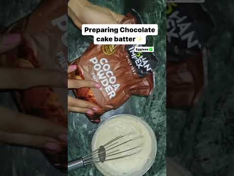 Preparing chocolate cake batter ✨ #ytshorts #cake #Dreamycakehouse #eggless #egglesscakes