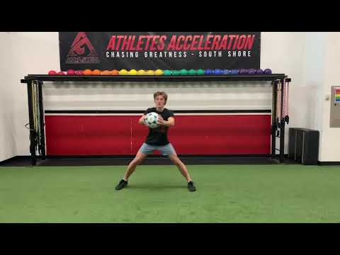 Soccer Lateral Lunge