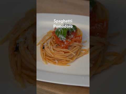 Spaghetti Pomodoro! Recipe in description. #recipe #spaghettirecipes #pomodoro #pastarecipe