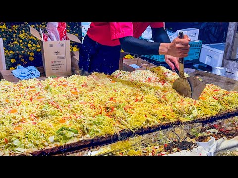 japanese street food - hiroshima style OKONOMIYAKI お好み焼き hiroshimayaki