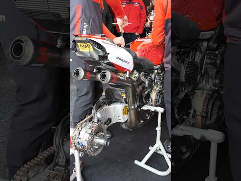 This Is What a Superbike-Spec Ducati Panigale V4R Sounds Like. 🤤