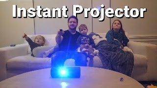 Bring Movie Night Wherever You Go With the JMGO PicoFlix Projector