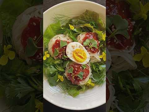 Spring greens and noodles #spring #koreannoodles #garden #spicy #fresh #lunch #prettybento #healthy