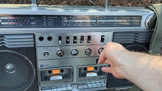 Sankei TCR-S90 aka Toshiba RT-S83 vintage boombox ghettoblaster